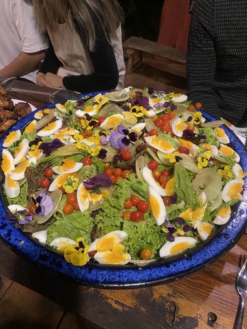 Bowl salad siêu to khổng lồ