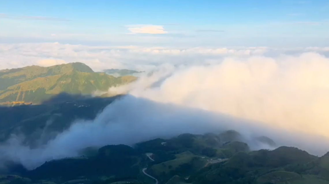 Săn mây trên đỉnh Mẫu Sơn (Ảnh: fb. Review Mẫu Sơn Lạng Sơn)