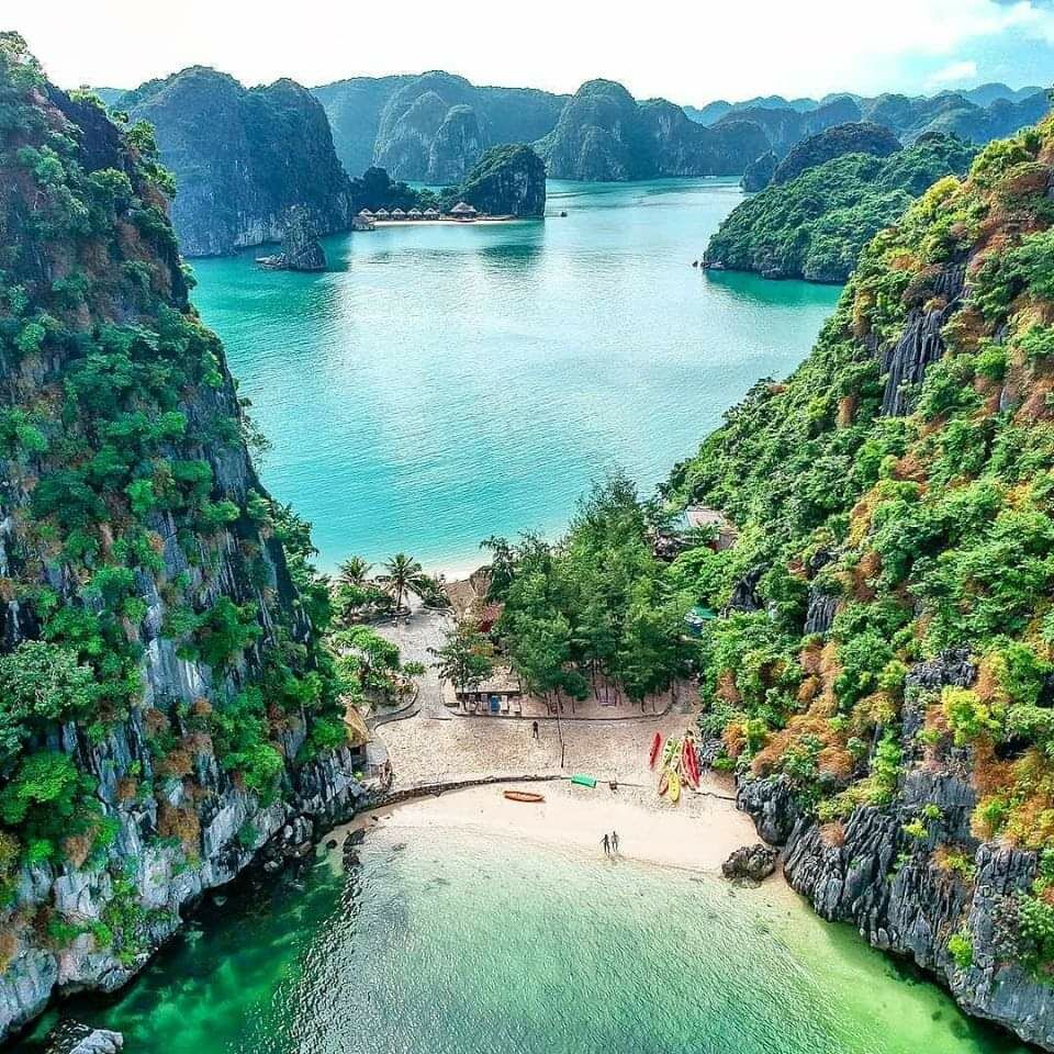 Đảo Tự Do-Vịnh Lan Hạ. Ảnh: Fb. Chi Nguyễn
