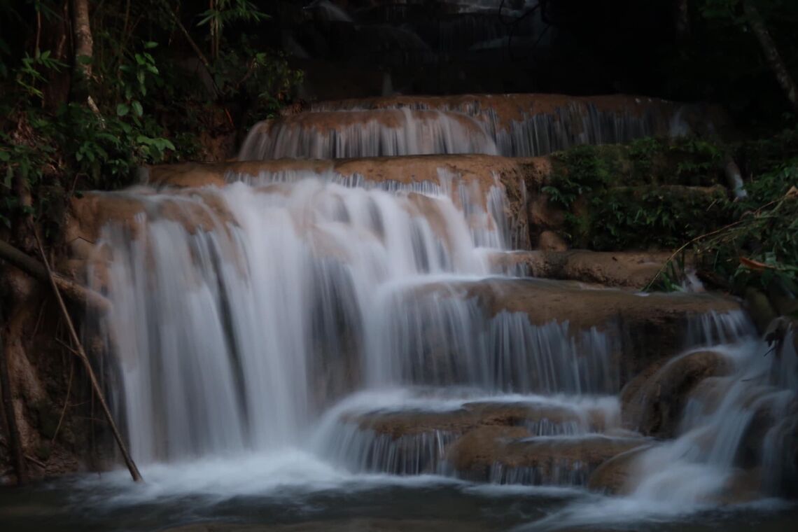Đến với du lịch sinh thái Na Hang, Tuyên Quang, du khách sẽ không khỏi ngỡ ngàng ở một vùng sông nước với núi non trùng điệp thơ mộng của tạo hóa.  Ảnh: FB@thanhvinh
